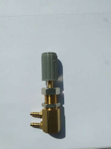 Regulator woda/powietrze z pokrętłem